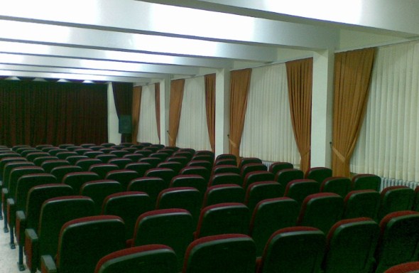 cortinas acusticas en congresos